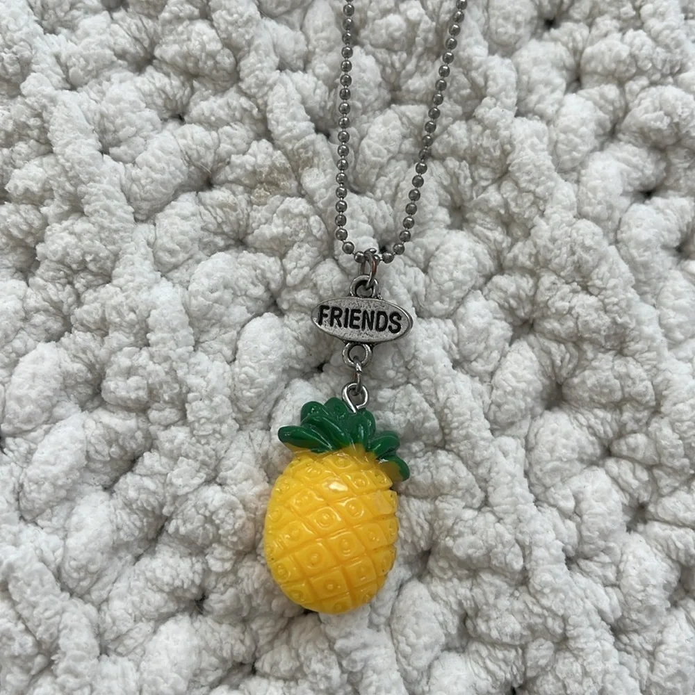 Pineapple 🍍 FRIENDS necklace
